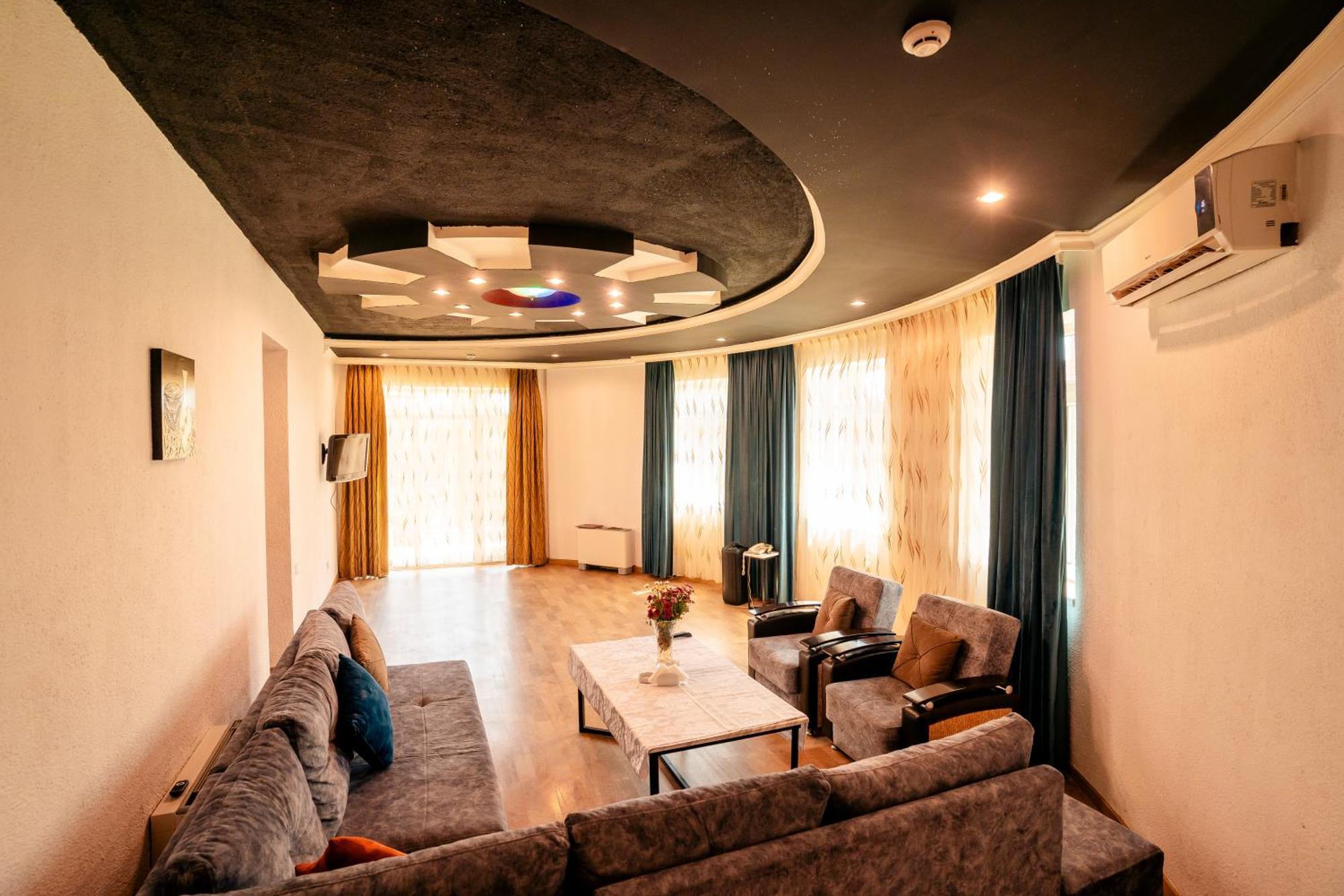 באקו Panorama Villa Lux Hotel מראה חיצוני תמונה