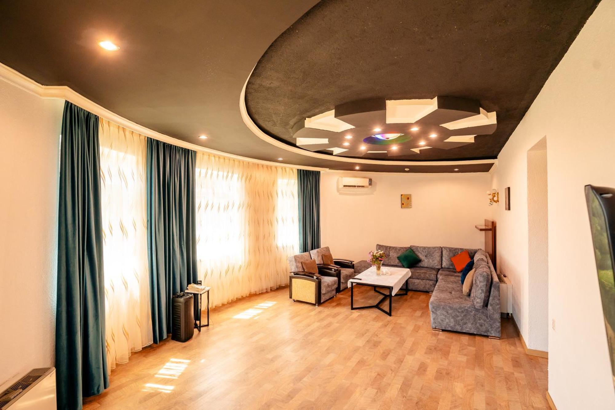 באקו Panorama Villa Lux Hotel מראה חיצוני תמונה