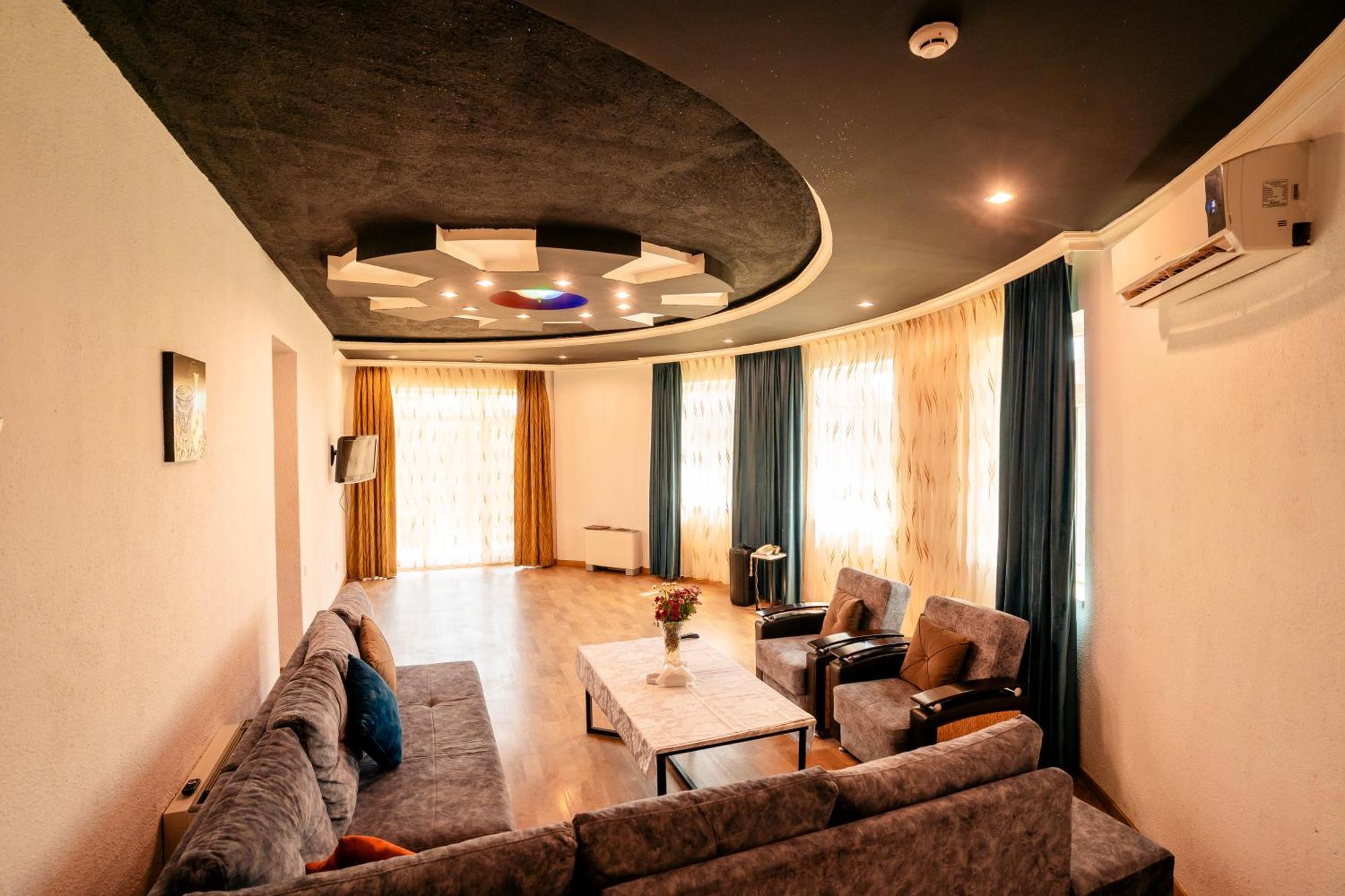 באקו Panorama Villa Lux Hotel מראה חיצוני תמונה